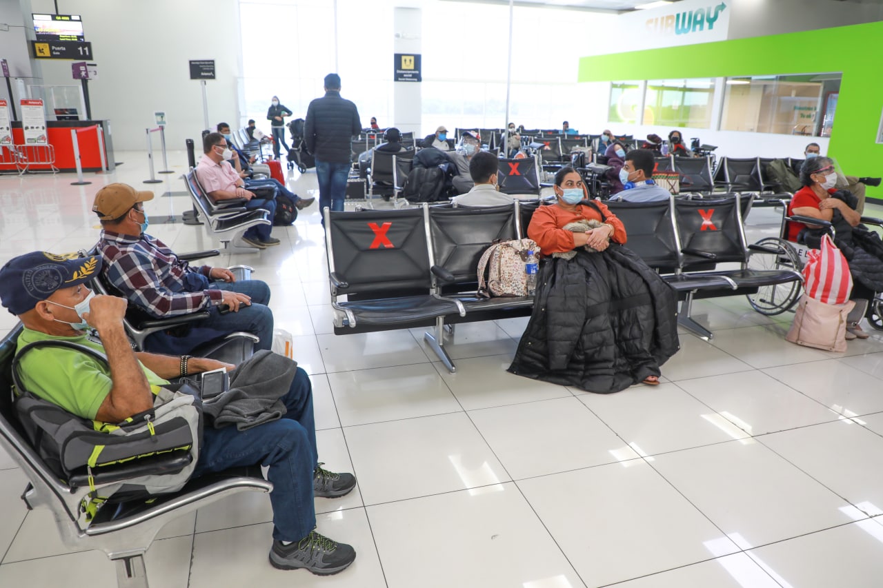 Gobierno redobla medidas de bioseguridad en Aeropuerto durante temporada navideña y fin de año gobierno-redobla-medidas-de-bioseguridad-en-aeropuerto-durante-temporada-navidena-y-fin-de-ano
